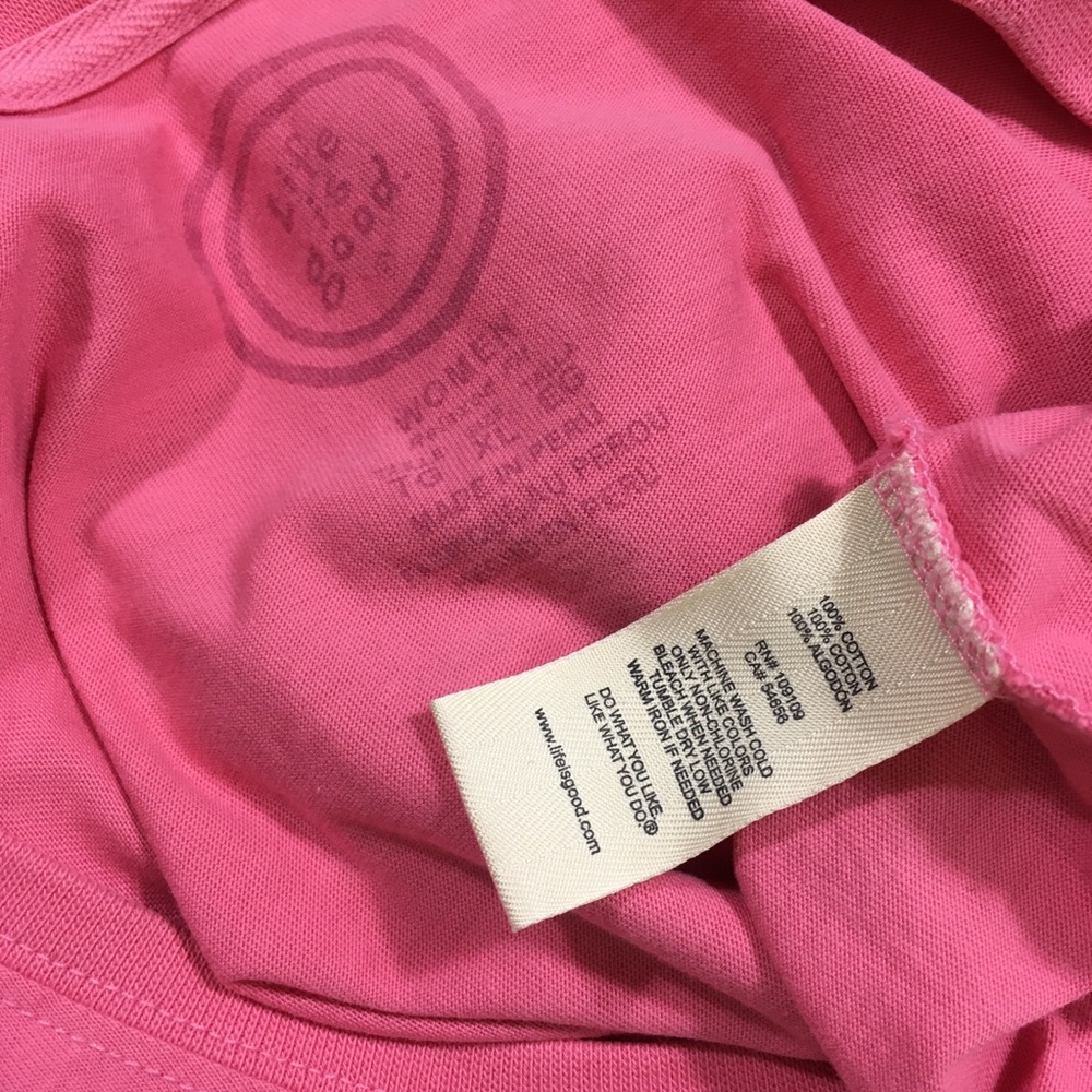 🛑🛑 SOLD!! Life Is Good Pink American Heart Shirt - Picture 8 of 8